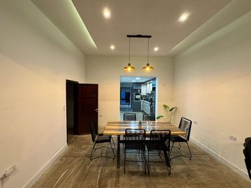 CASA EN VENTA BARRIO COLÓN GRAN OPORTUNIDAD