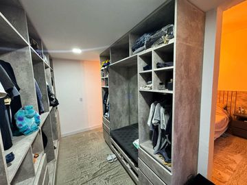CASA EN VENTA BARRIO COLÓN GRAN OPORTUNIDAD
