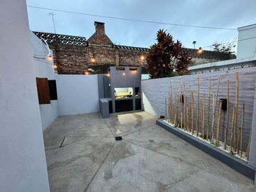 CASA EN VENTA BARRIO COLÓN GRAN OPORTUNIDAD