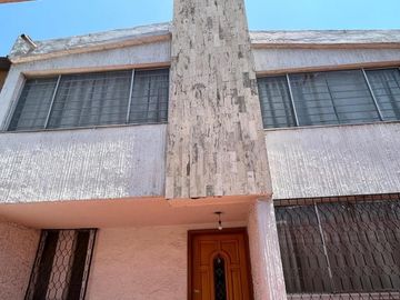 Casa en Venta en Jardines de Atizapán