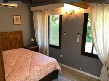 Casa en venta - 5 Dormitorios 5 Baños - Carilo