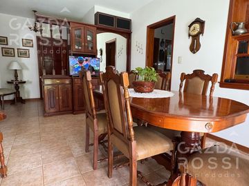 Casa en  venta en Adrogue