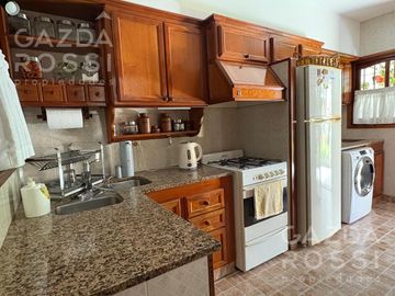 Casa en  venta en Adrogue