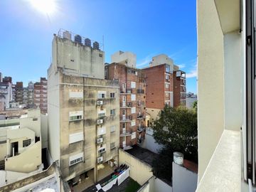 Departamento EN VENTA 2 amb. en CASTELAR Sur