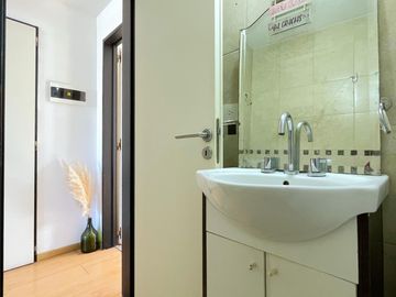 Departamento EN VENTA 2 amb. en CASTELAR Sur