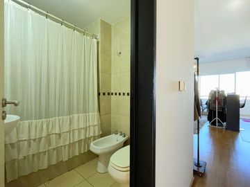 Departamento EN VENTA 2 amb. en CASTELAR Sur