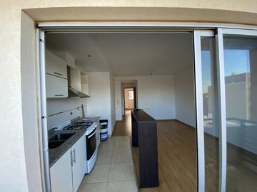 Departamento EN VENTA 2 amb. en CASTELAR Sur