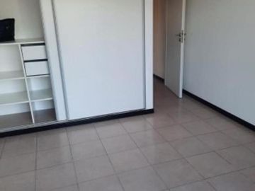 PH en venta - 1 Dormitorio 1 Baño - Castelar