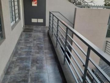 PH en venta - 1 Dormitorio 1 Baño - Castelar