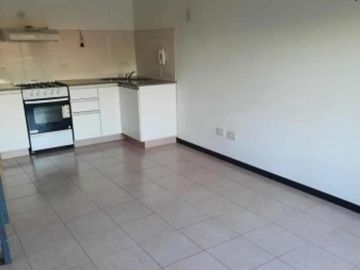 PH en venta - 1 Dormitorio 1 Baño - Castelar