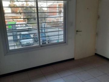 PH en venta - 1 Dormitorio 1 Baño - Castelar