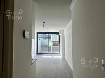 Departamento en venta Palermo, monoambiente con patio y parrilla