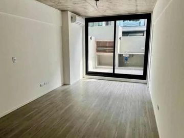 Departamento en venta Palermo, monoambiente con patio y parrilla
