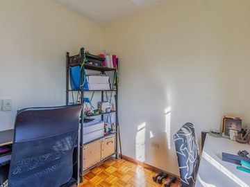 Depto 4 amb en venta en Caballito. Piso alto