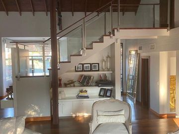 Casa  en Venta 4 dorm. en Las Lomas de San Isidro