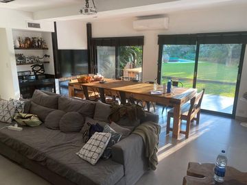 Casa  en Venta 4 dorm. en Las Lomas de San Isidro