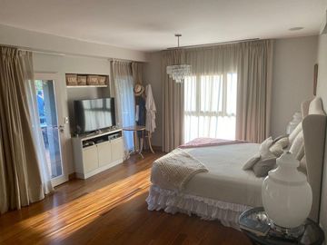 Casa  en Venta 4 dorm. en Las Lomas de San Isidro