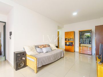 Venta Departamento en Liniers 2 Amb con gran patio/terraza