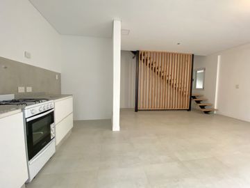 Duplex en venta en Castelar - 4 ambientes - A ESTRENAR!