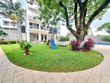 Departamento Vista al Río Samborondón Scala Guayaquil Tenis Club