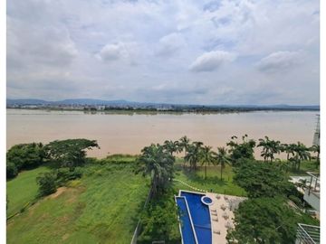 Departamento Vista al Río Samborondón Scala Guayaquil Tenis Club