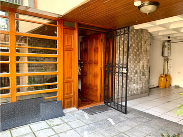 Casa en Venta, Sector Plaza Argentina, 667.95m2. Visión para Proyecto
