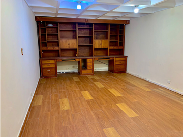 Casa en Venta, Sector Plaza Argentina, 667.95m2. Visión para Proyecto