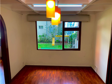 Casa en Venta, Sector Plaza Argentina, 667.95m2. Visión para Proyecto