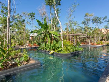 CASA EN VENTA EN TULUM 3 HABITACIONES CON ALBERCA INFINITY, ZONA DE REUNIONES JUEGOS PARA NIÑOS