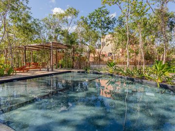 CASA EN VENTA EN TULUM 3 HABITACIONES CON ALBERCA INFINITY, ZONA DE REUNIONES JUEGOS PARA NIÑOS