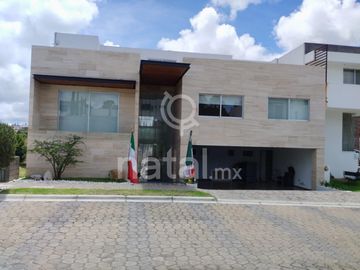 CASA VENTA CLUSTER 777 LOMAS ANGELOPOLIS 1