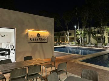 CASA EN VENTA EN PLAYA DEL CARMEN 2 HABITACIONES CON GYM, CASA CLUB ALBERCA
