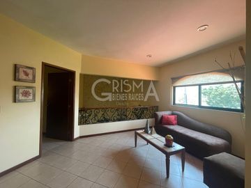 AMPLIA CASA EN VENTA EN COL. JARDINES