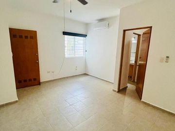 Casa en venta céntrica en SM 50