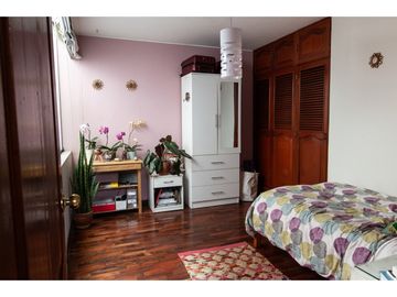 Departamento 4 dormitorios, 2 estacionamientos
