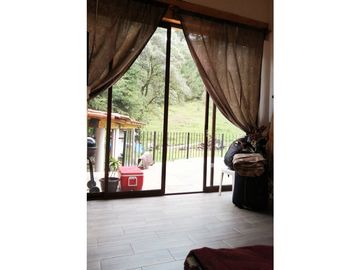 CASA EN VENTA/LOS SAUCOS /VALLE DE BRAVO