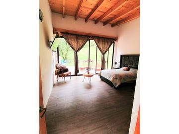 CASA EN VENTA/LOS SAUCOS /VALLE DE BRAVO