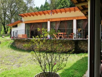 CASA EN VENTA/LOS SAUCOS /VALLE DE BRAVO