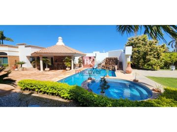 RESIDENCIA EN VENTA EQUIPADA COL. ZONA NORTE. CD. OBREGÓN, SONORA