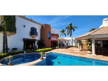 RESIDENCIA EN VENTA EQUIPADA COL. ZONA NORTE. CD. OBREGÓN, SONORA