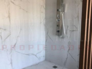 VENTA CASA 5 AMBIENTES EN BARRIO PRIVADO FINCAS DE IRAOLA II.