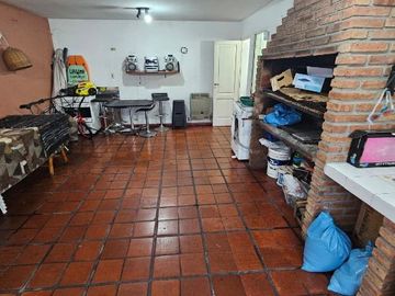Casa en venta en Lanus Oeste