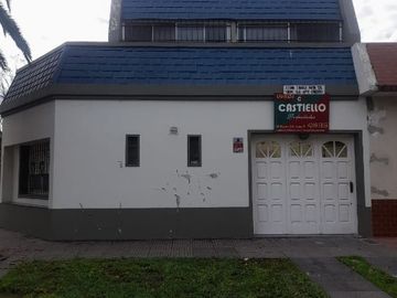 Casa en venta en Lanus Oeste