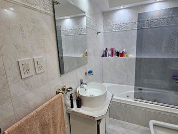 Casa en venta en Lanus Oeste