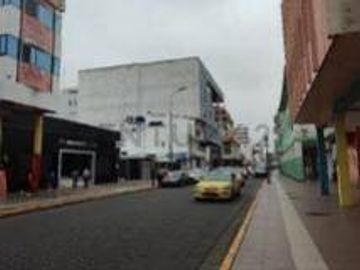 Venta de Terreno con Local Comercial Machala