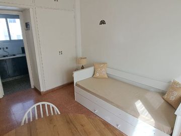Alq. 24 m. 1 amb calle con balcon- centro MdP