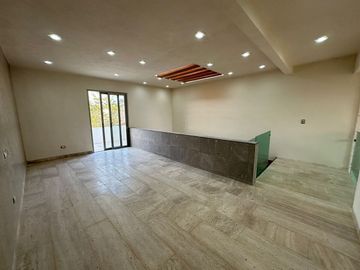Casa en venta en Privada Maple, Parque Central