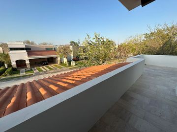 Casa en venta en Privada Maple, Parque Central
