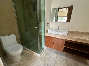 Casa en venta en Privada Maple, Parque Central
