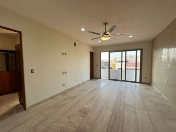 Casa en venta en Privada Maple, Parque Central